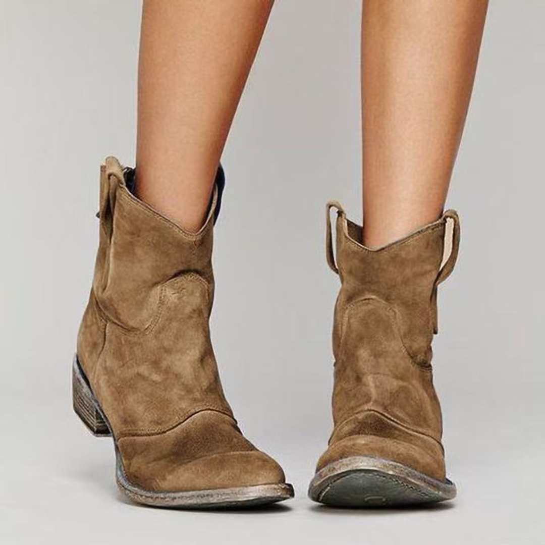 Léa | Bottes Noires Femme Élégantes en Daim pour Un Style Occidental 1