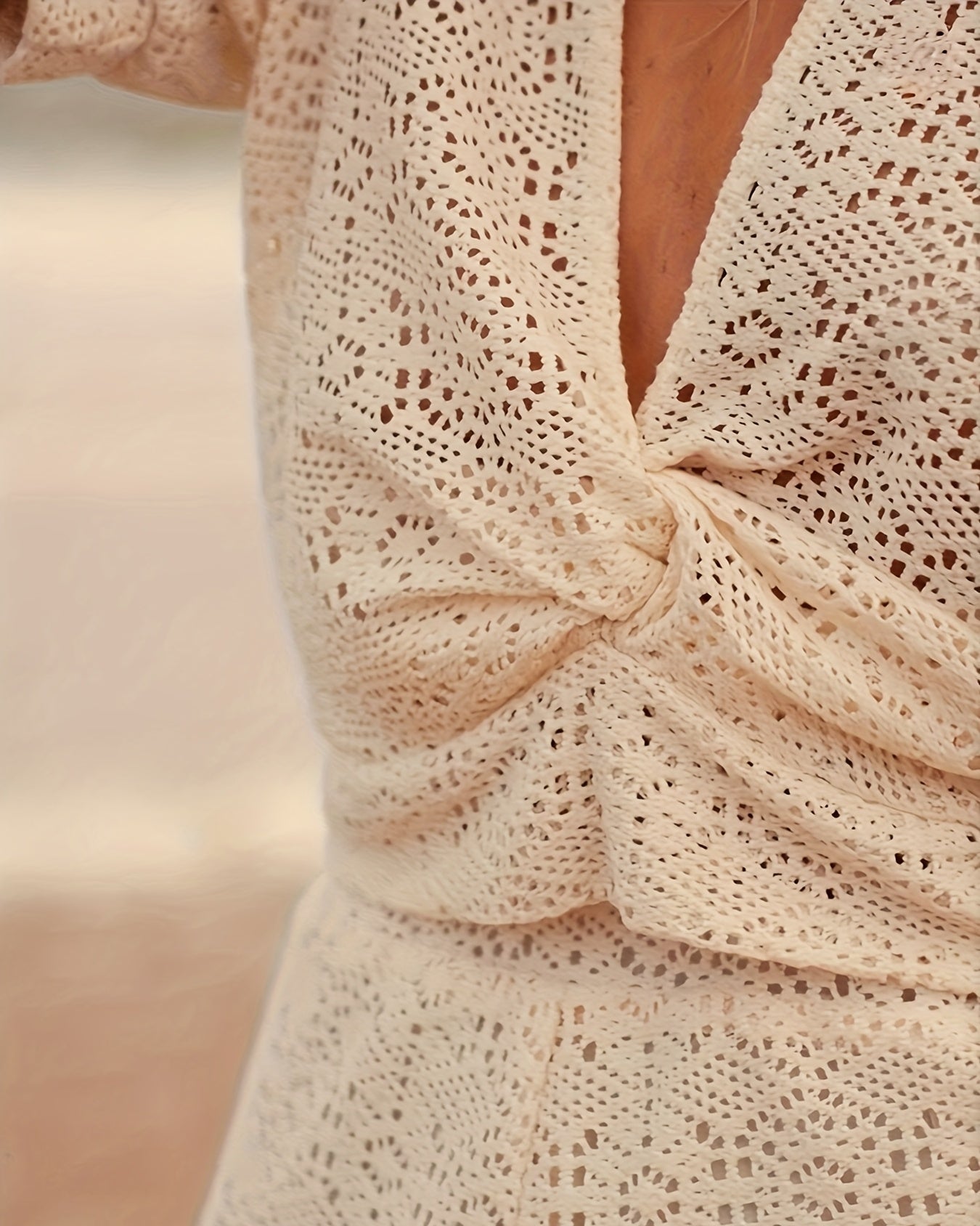 Clara | Chemisier Femme Chic Torsadé en Crochet à Col V Profond 5
