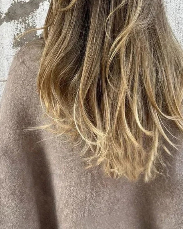 Élodie | Manteau Hiver Femme Long Élégant à Manches Évasées 1